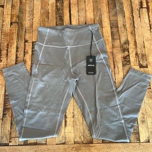 2 Allbirds Women's Natural Leggings Gust Grey and Black